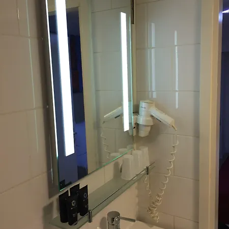 De Herbert - Newly Renovated Hotell 3*